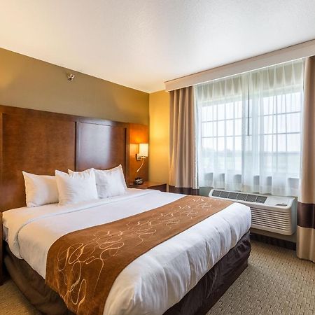 Comfort Suites Burlington Dış mekan fotoğraf