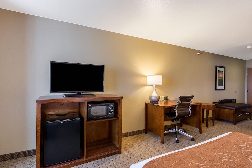 Comfort Suites Burlington Dış mekan fotoğraf