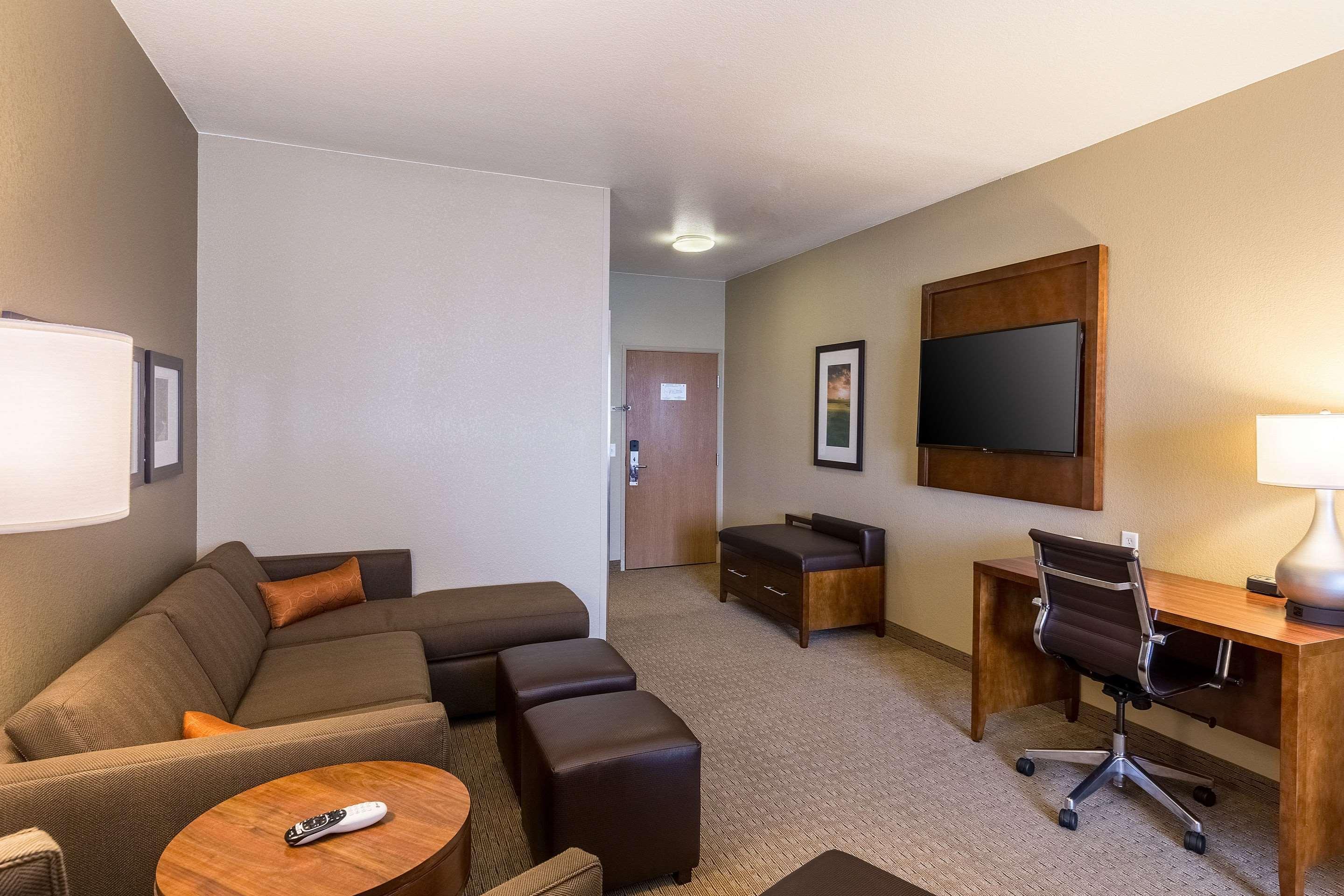 Comfort Suites Burlington Dış mekan fotoğraf