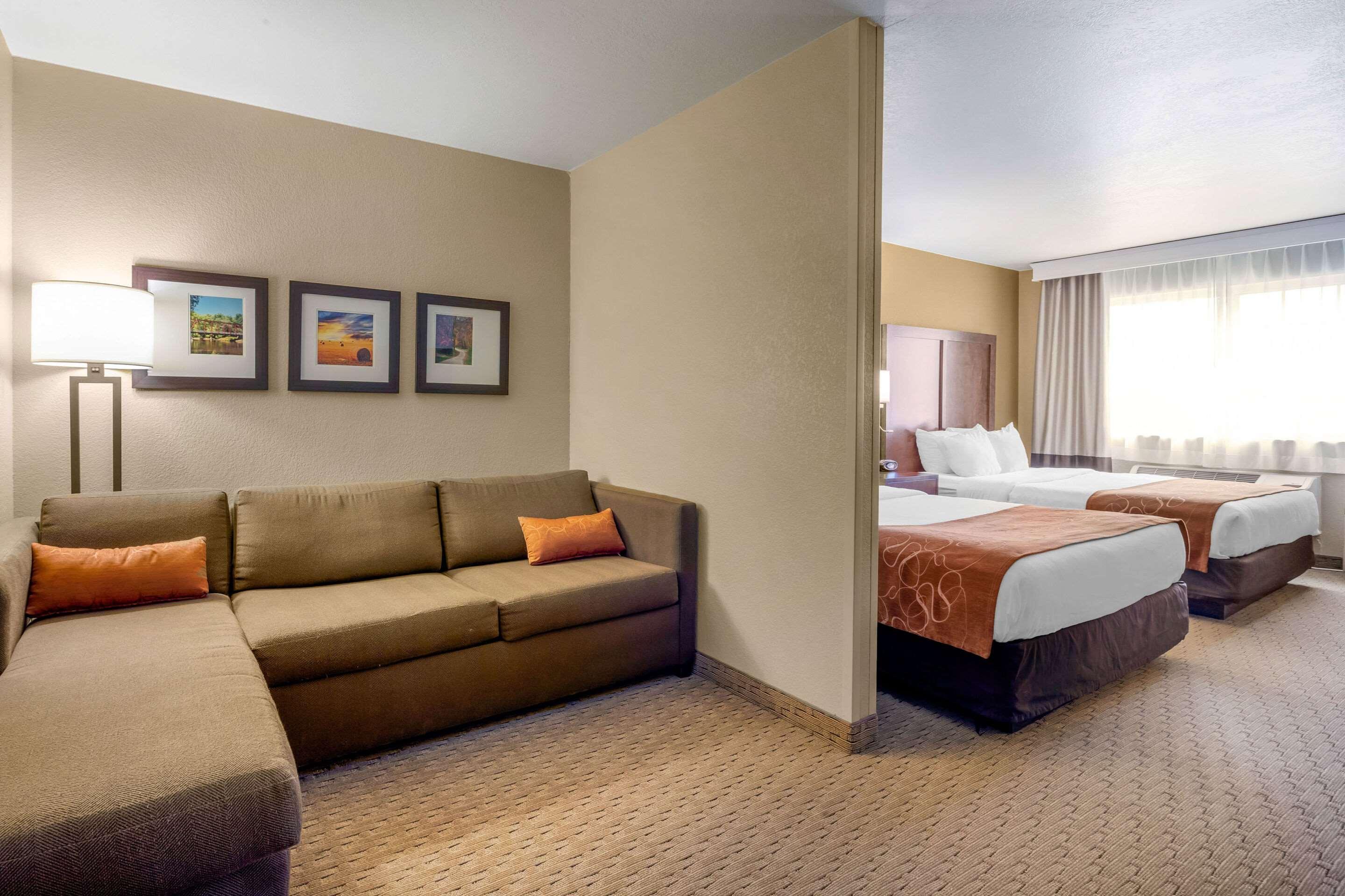 Comfort Suites Burlington Dış mekan fotoğraf