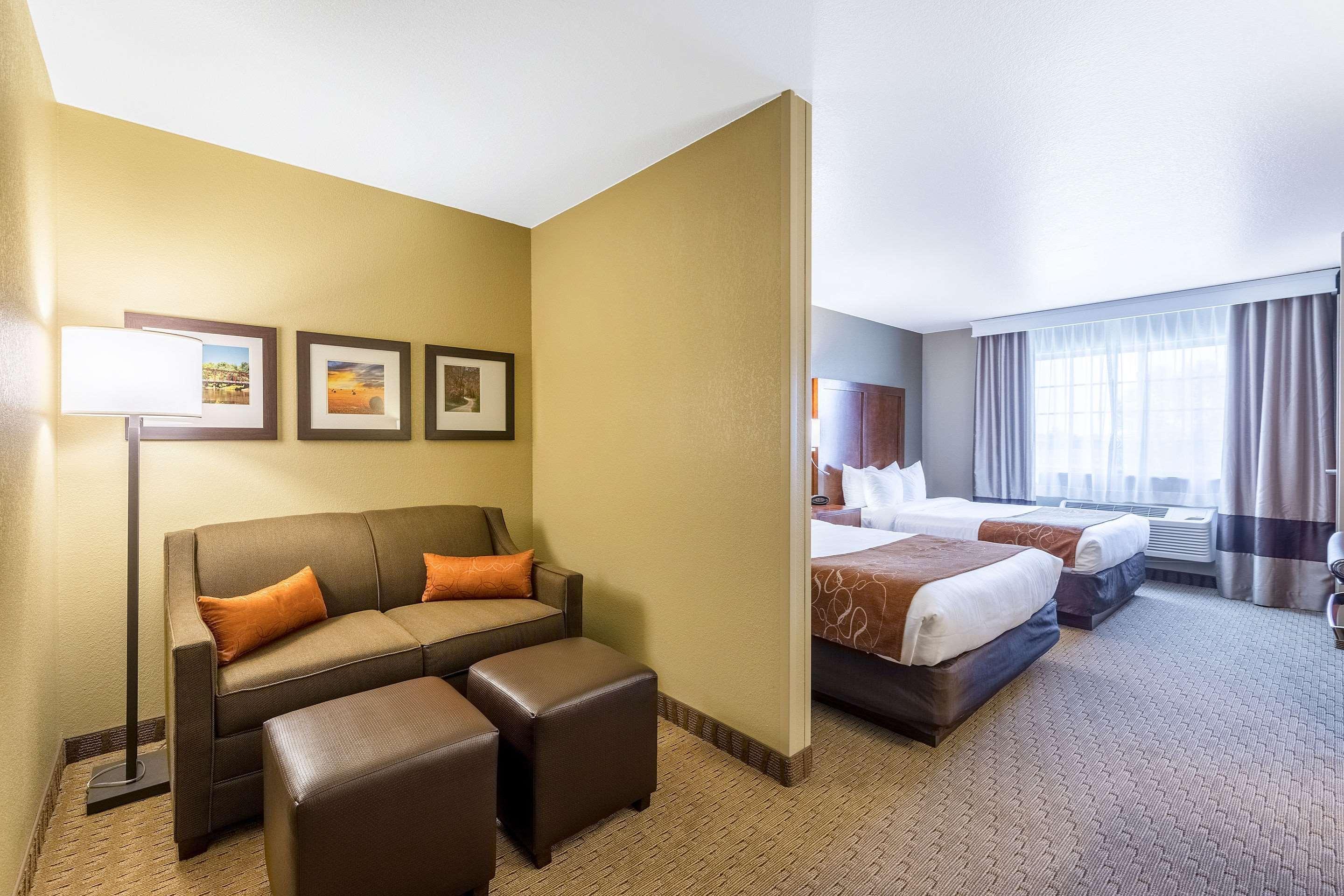 Comfort Suites Burlington Dış mekan fotoğraf
