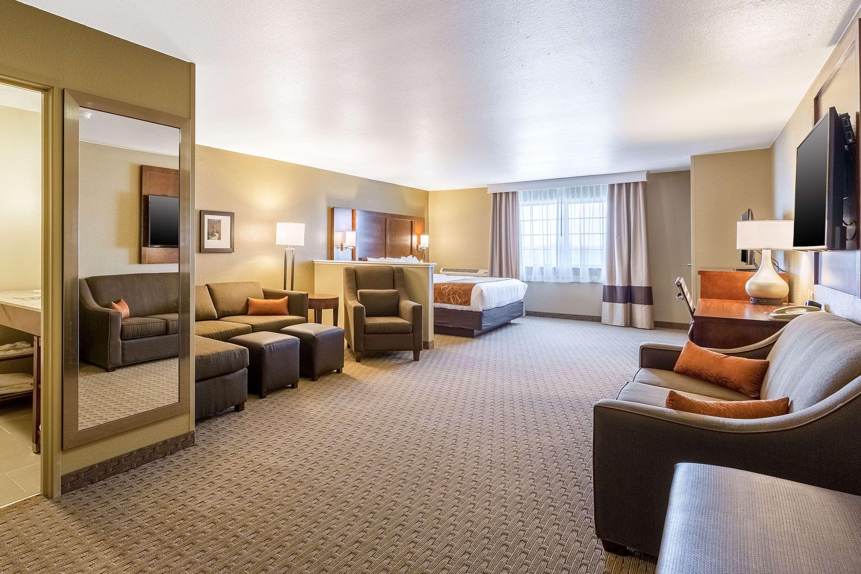 Comfort Suites Burlington Dış mekan fotoğraf
