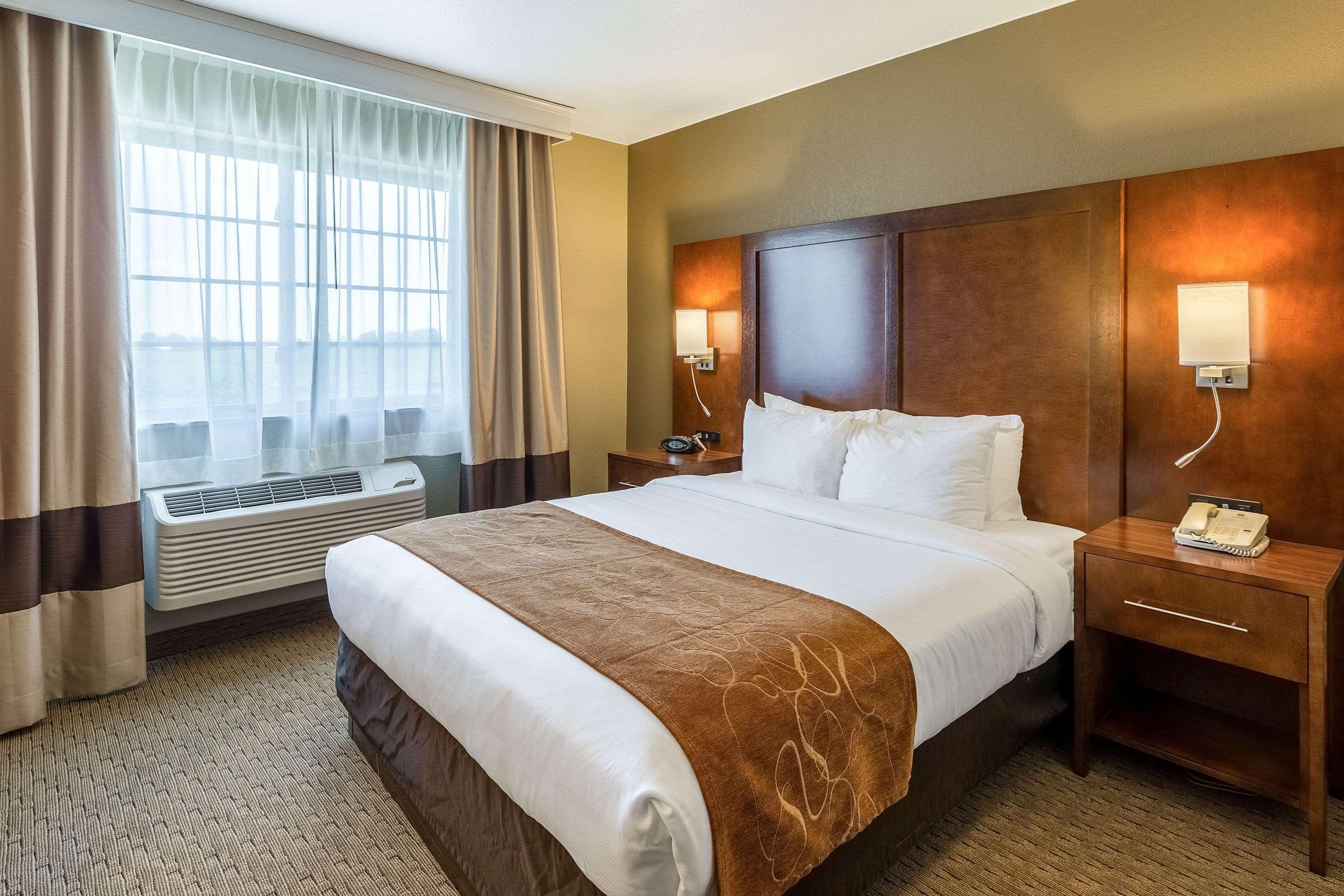 Comfort Suites Burlington Dış mekan fotoğraf