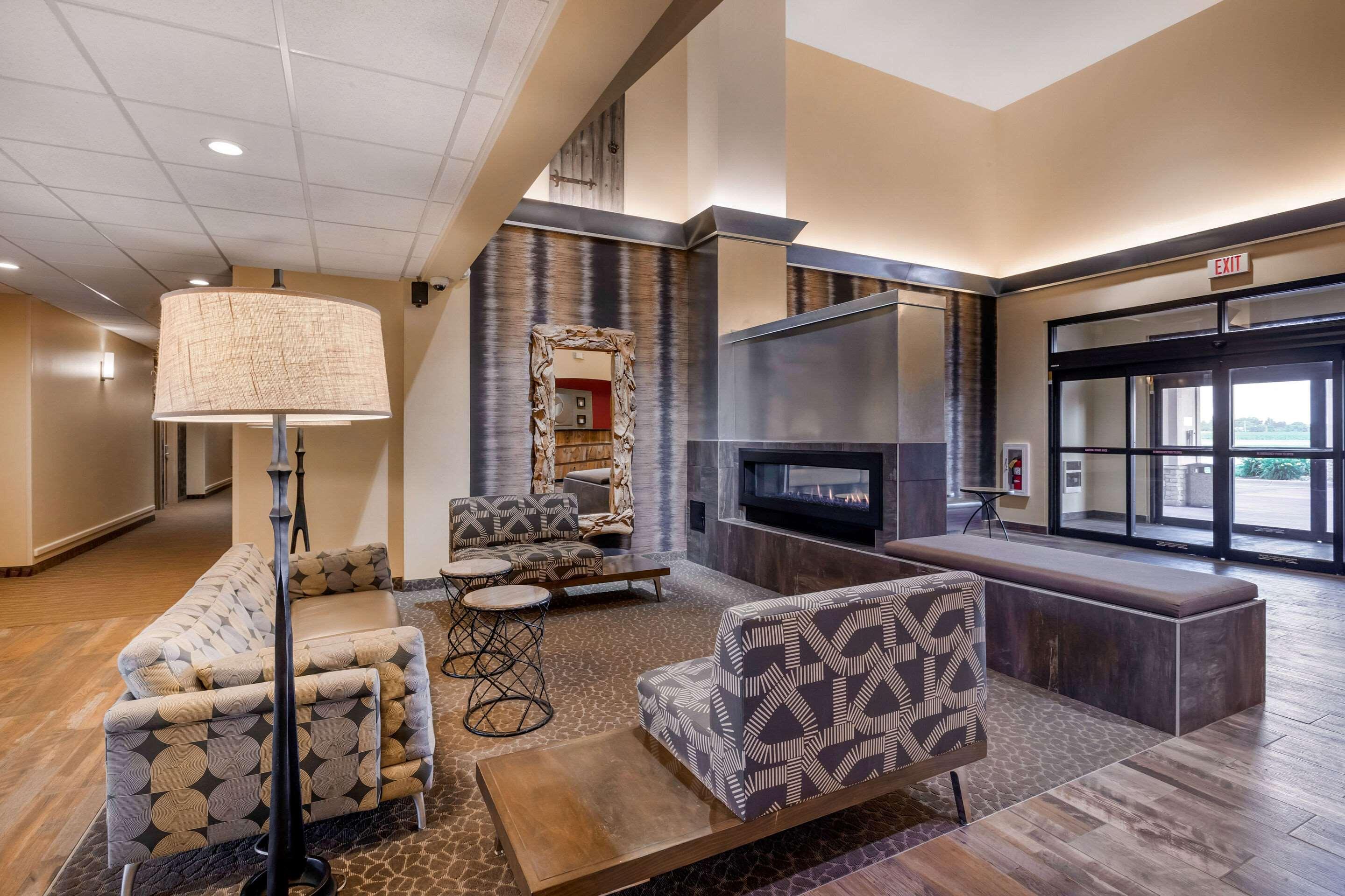 Comfort Suites Burlington Dış mekan fotoğraf