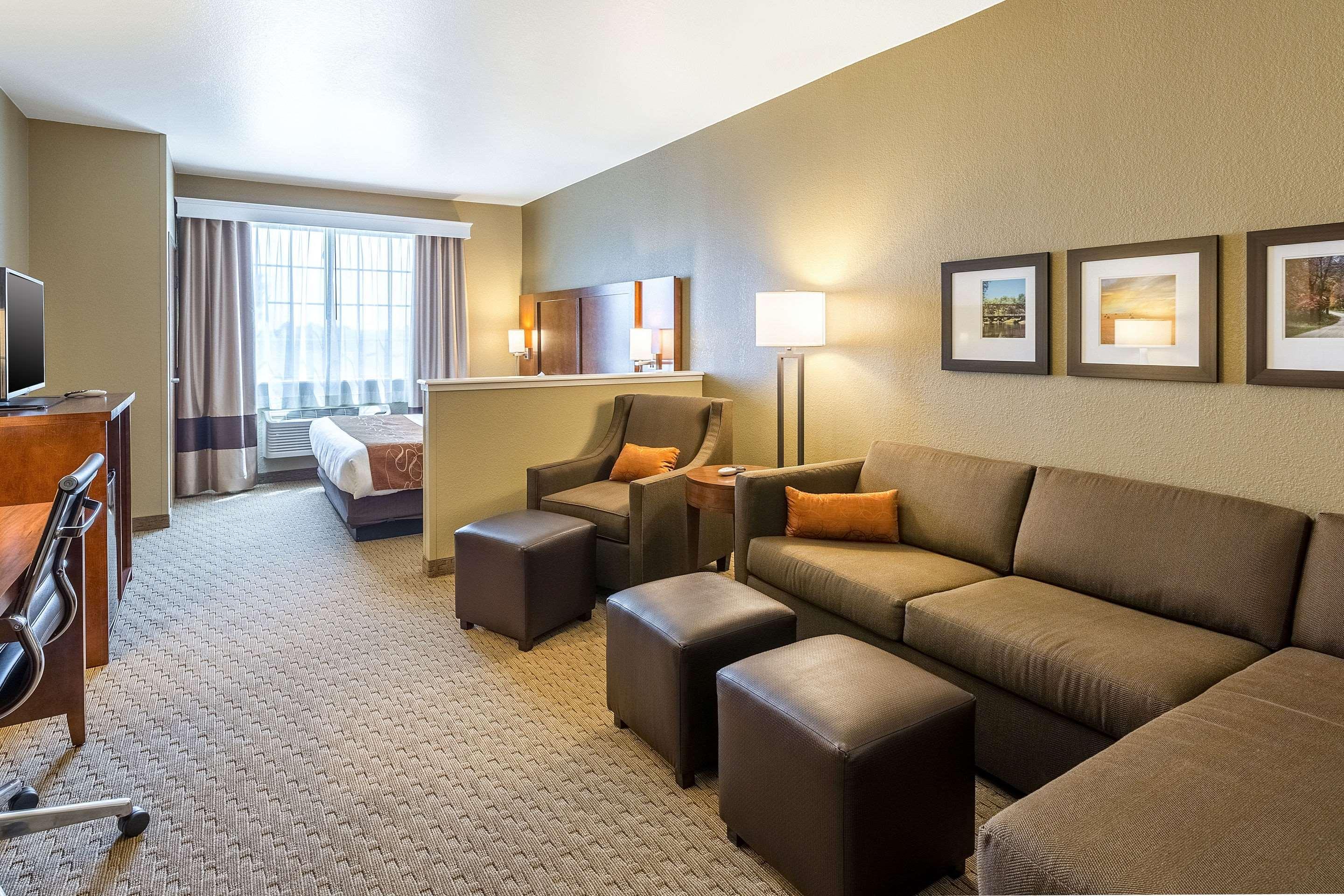 Comfort Suites Burlington Dış mekan fotoğraf