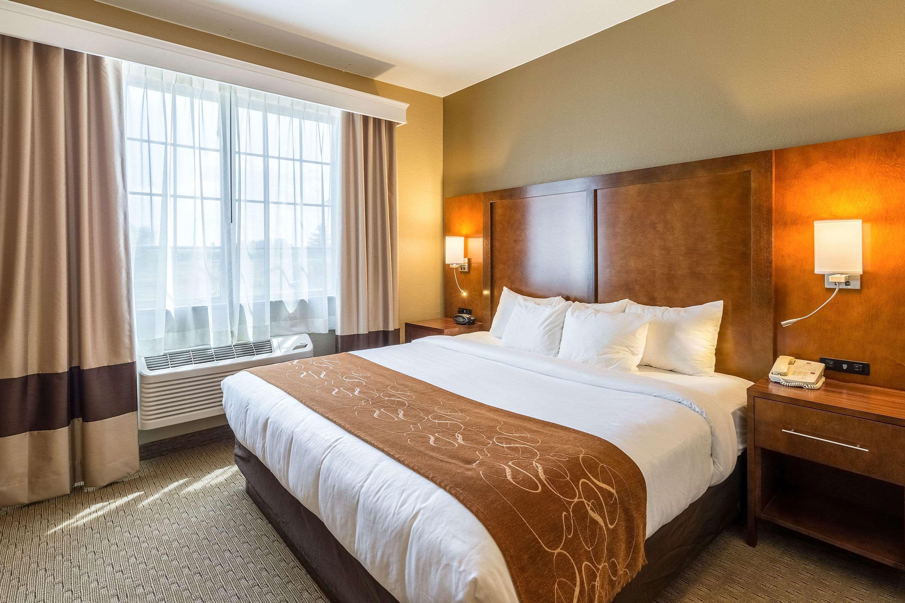 Comfort Suites Burlington Dış mekan fotoğraf