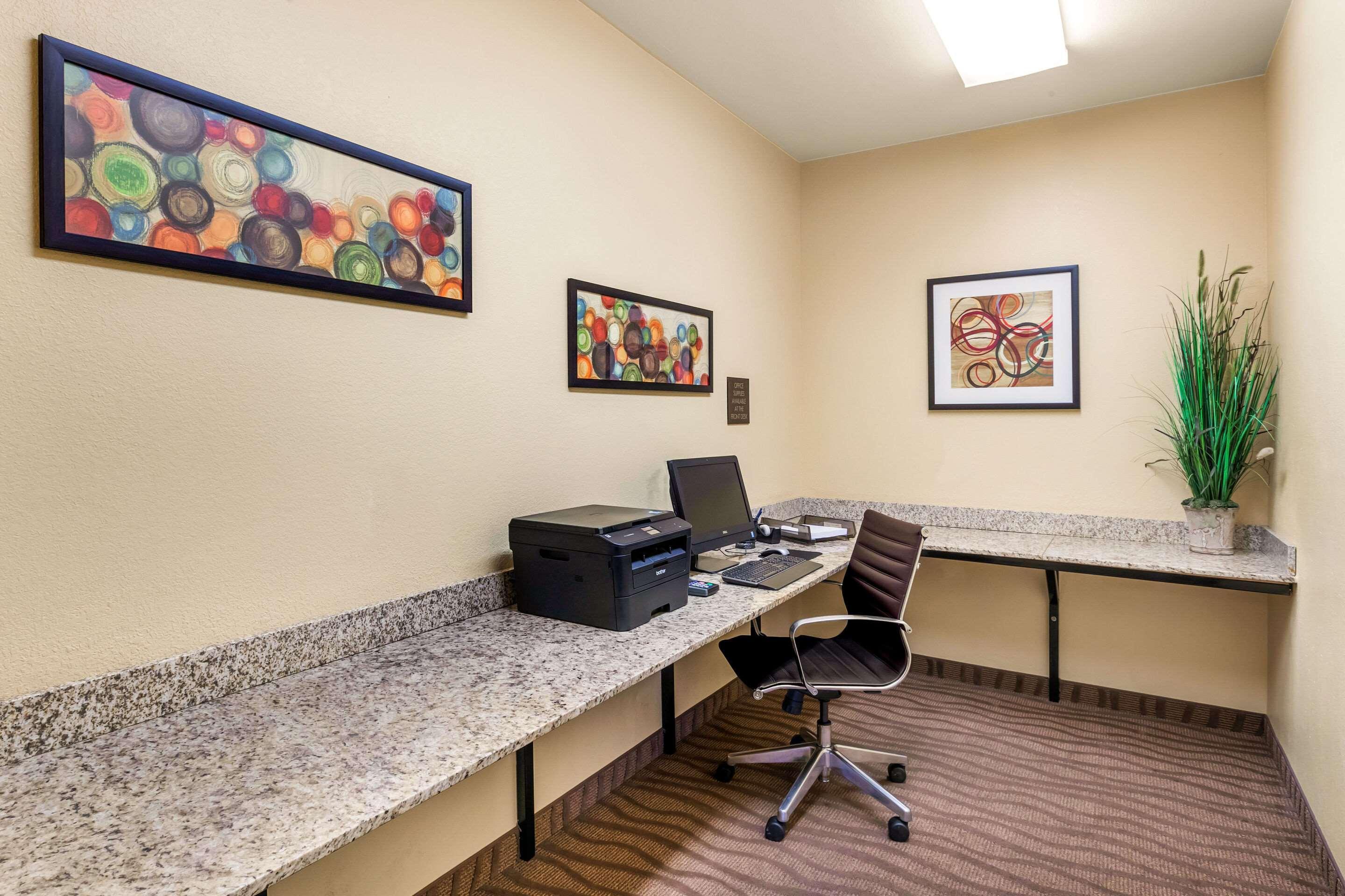 Comfort Suites Burlington Dış mekan fotoğraf