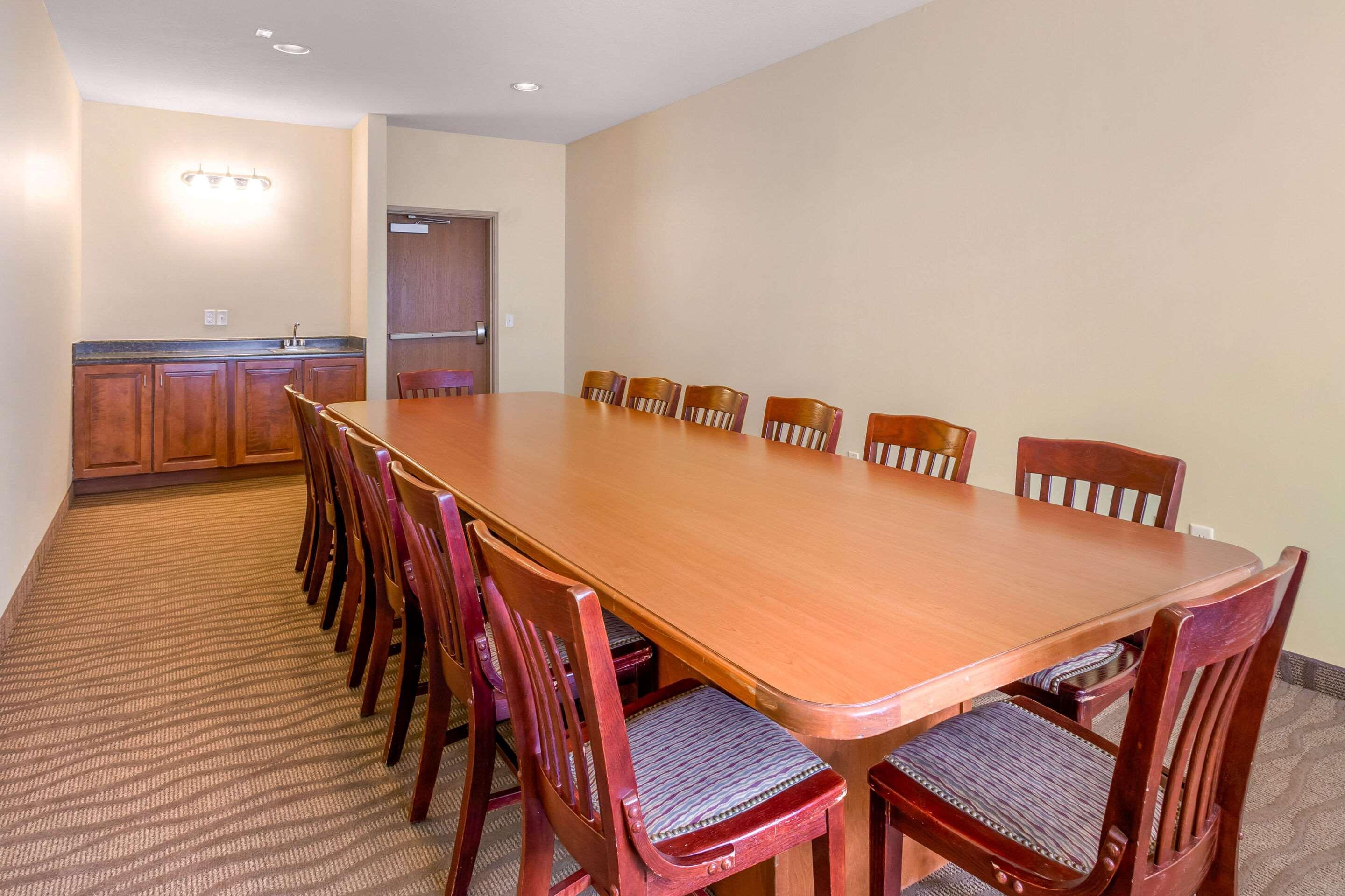 Comfort Suites Burlington Dış mekan fotoğraf