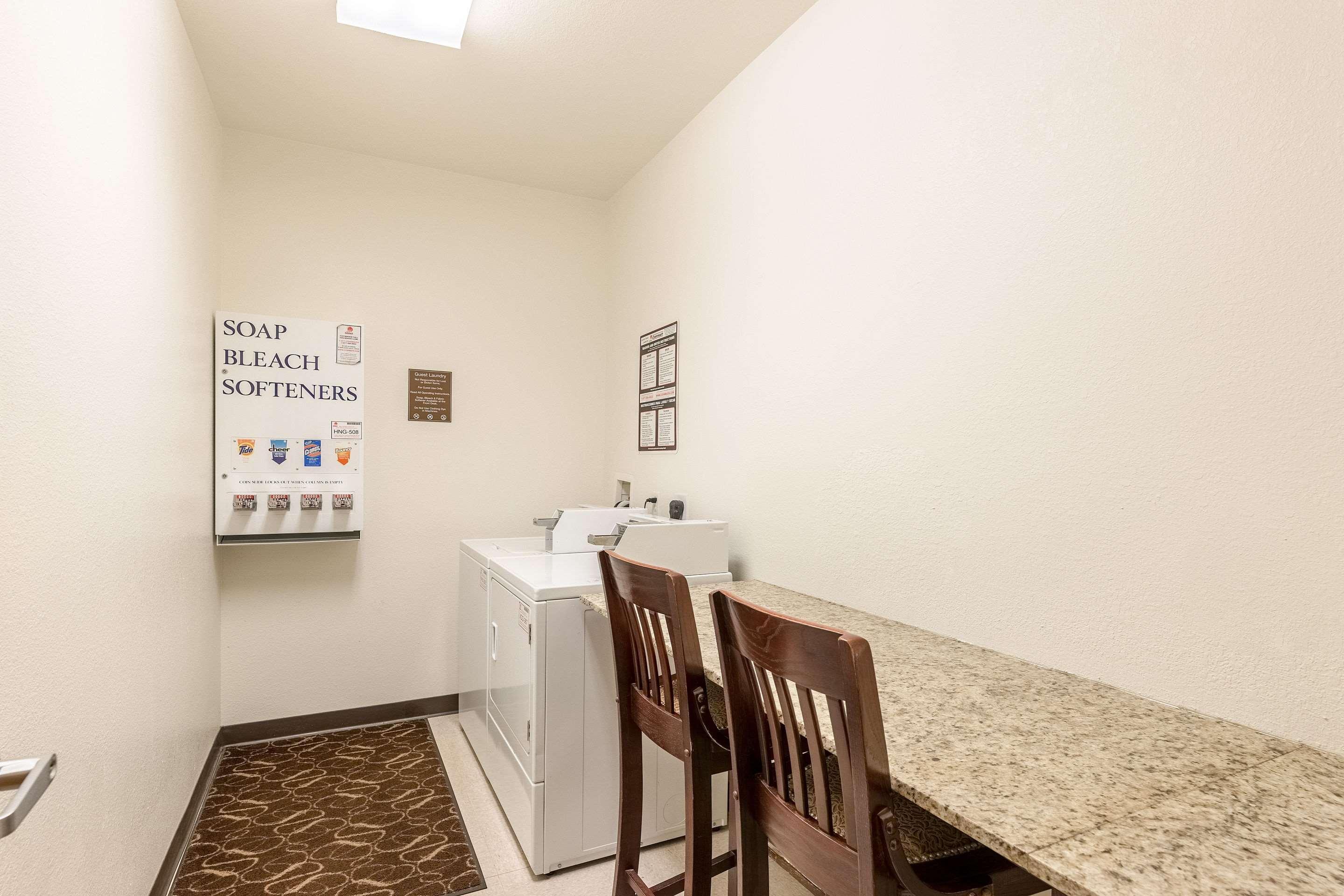Comfort Suites Burlington Dış mekan fotoğraf