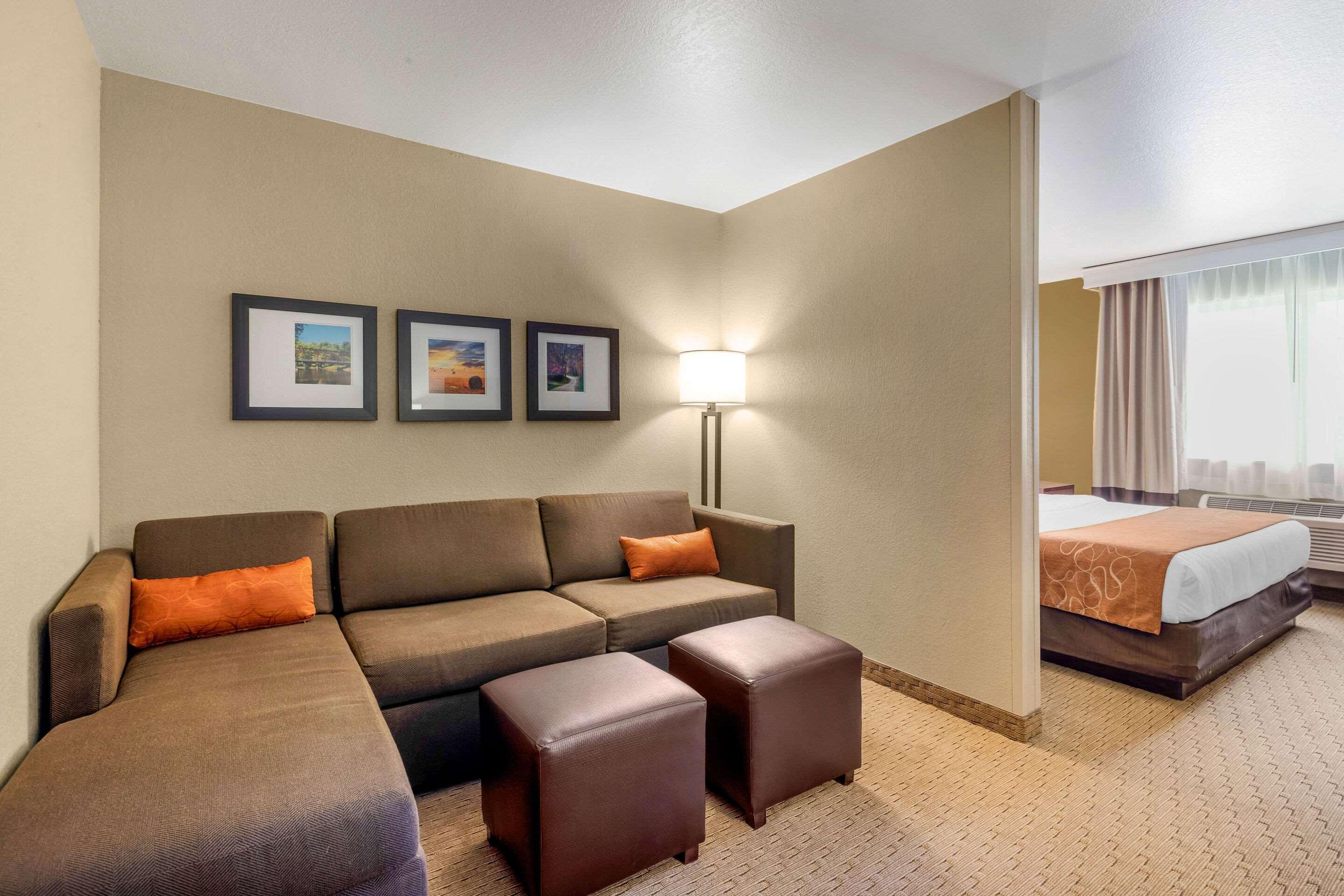 Comfort Suites Burlington Dış mekan fotoğraf